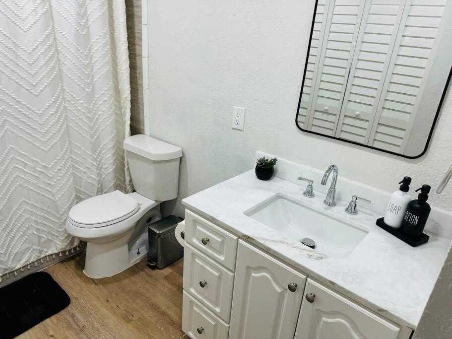Miami Studio Near Airport/Beach Bagian luar foto